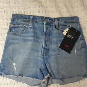 LEVI’s ribcage shorts